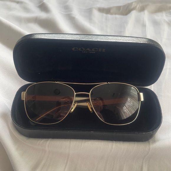 Coach Sunglasses HC7064 L151 with Case - Picture 5 of 9
